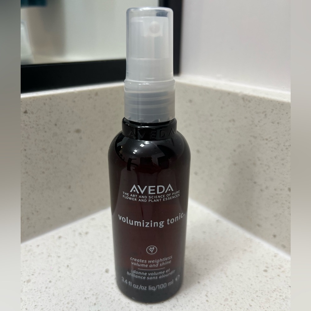 Aveda Volumizing Tonic in Deep Brown